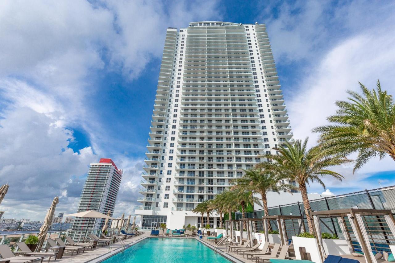 Private Ocean Condos At Hyde Beach Resort & Residences ハリウッド エクステリア 写真